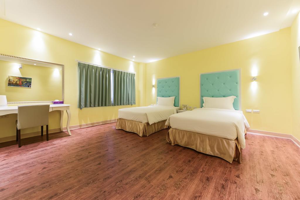 Lion King Hotel Kaohsiung Room photo